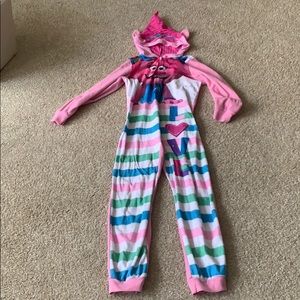 Girl’s Trolls pajamas